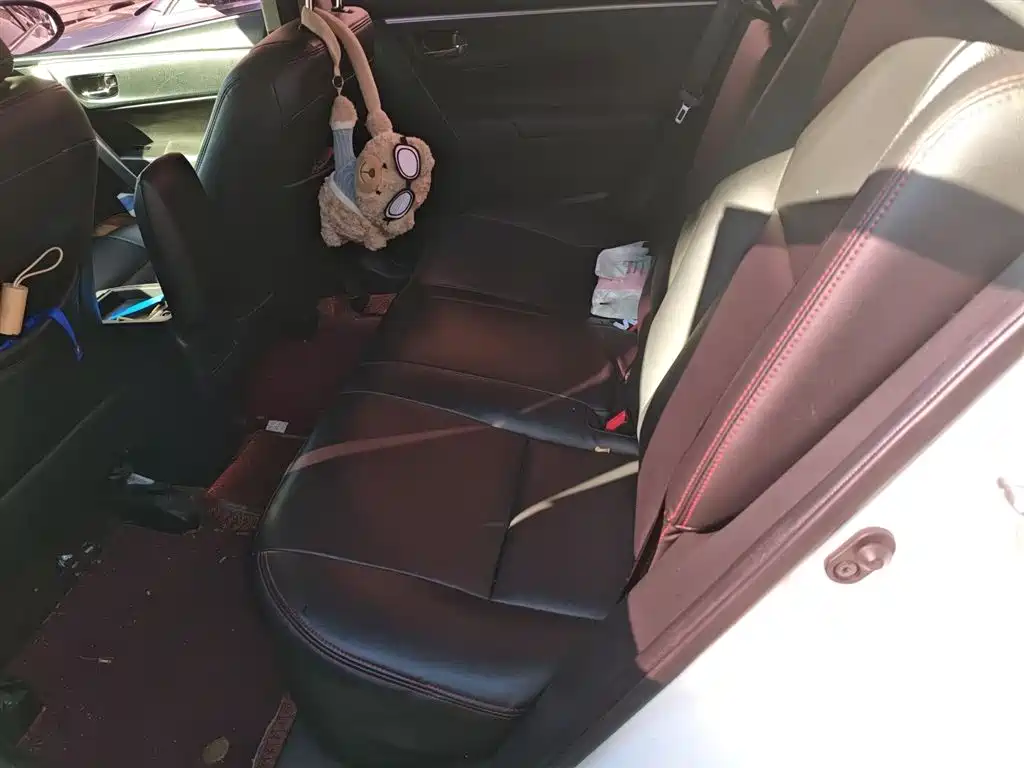 Toyota Corolla 2018 — фото 13