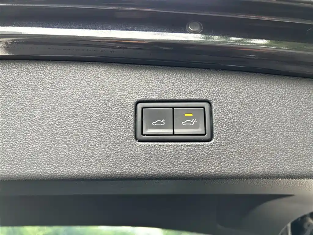 Volkswagen Tiguan L 2020 — фото 19