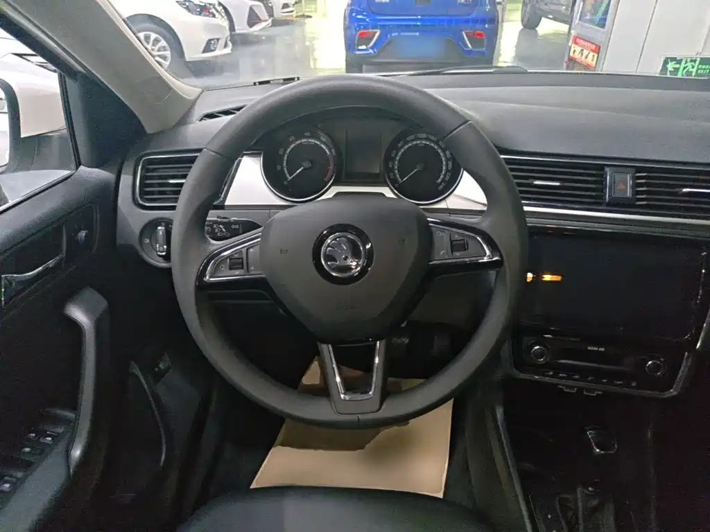 Skoda Rapid 2020 — фото 11