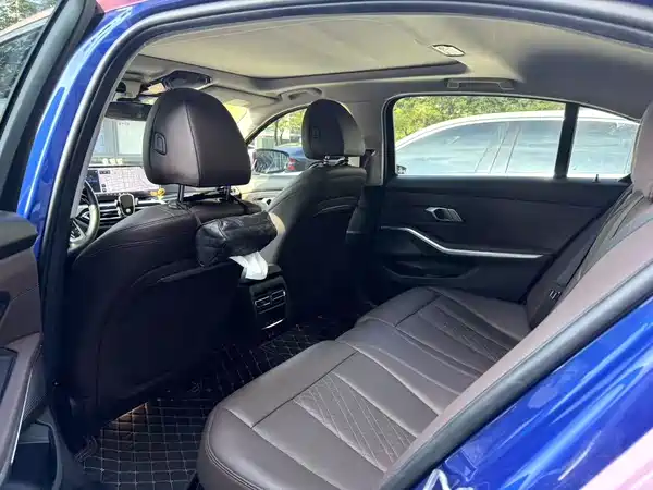BMW i3 2024
