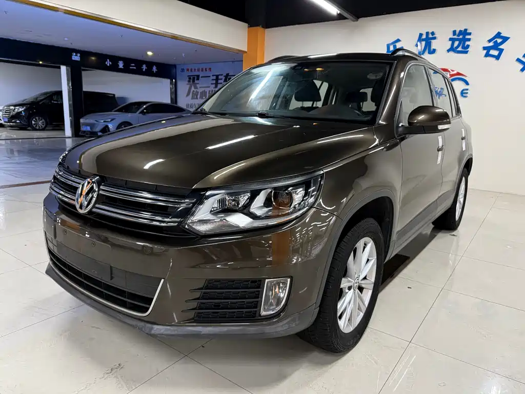 Volkswagen Tiguan 2016 — фото 1