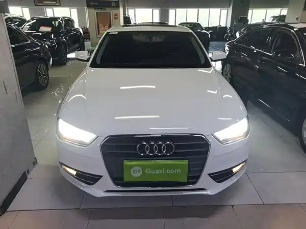 Audi A4L 2015