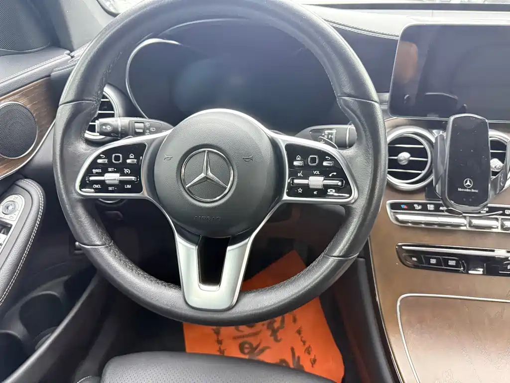 Mercedes-Benz GLC 2022 — фото 12