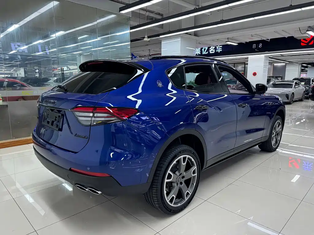 Maserati Levante 2021 — фото 9