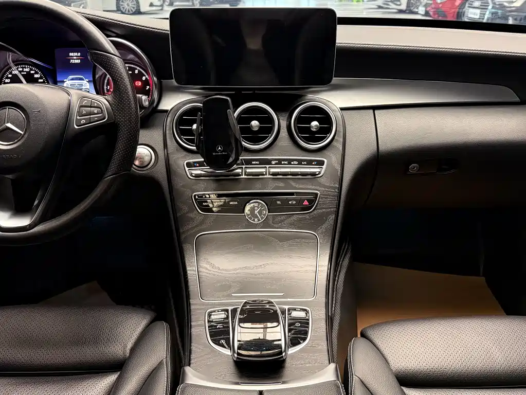 Mercedes-Benz C-Class 2018 — фото 14