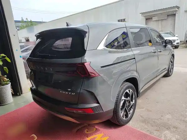 Hyundai Custin 2021
