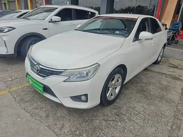 Toyota Reiz 2013