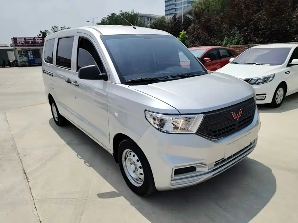 Wuling Hongguang V 2023