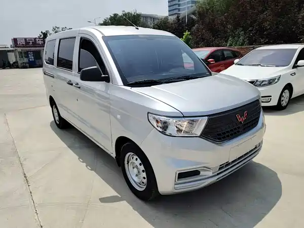 Wuling Hongguang V 2023