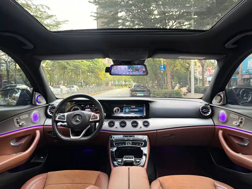 Mercedes-Benz E-Class 2018 — фото 10