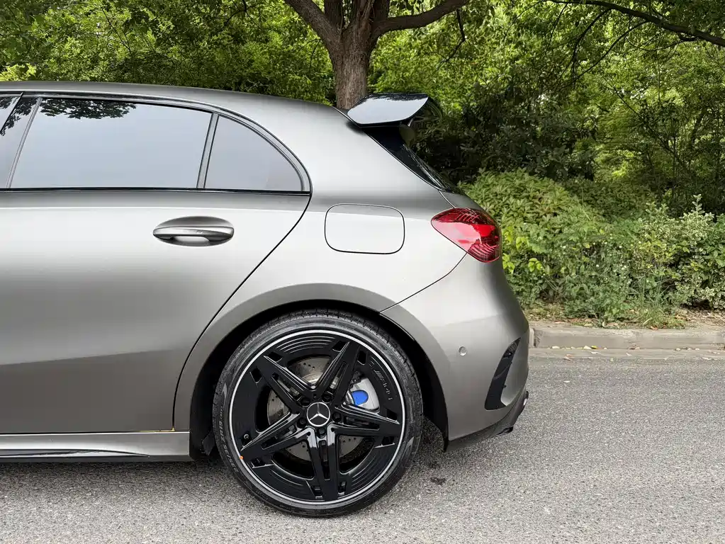Mercedes-Benz A-Class AMG 2024 — фото 4