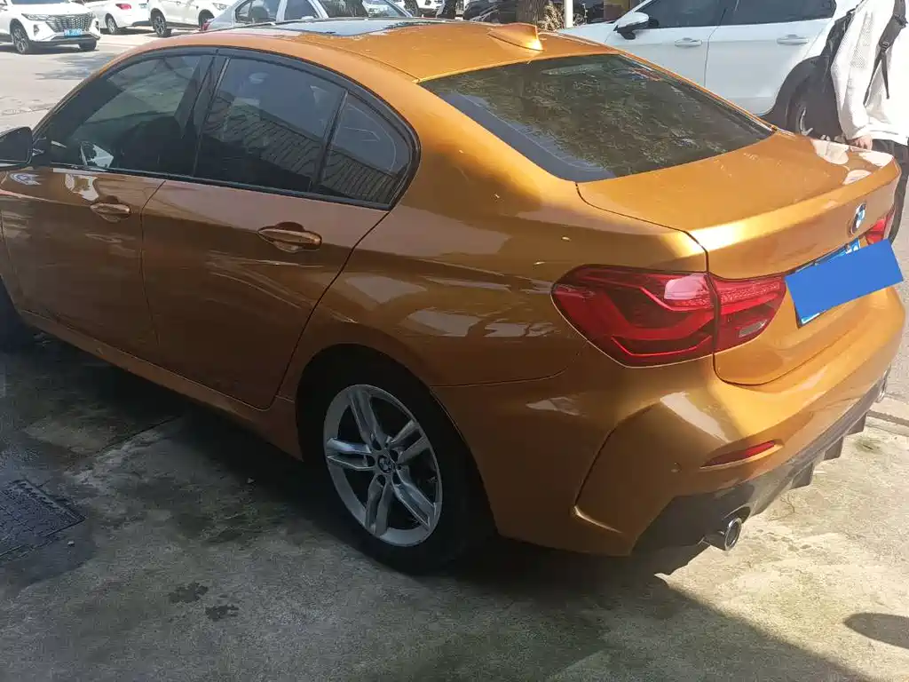 BMW 1 Series 2020 — фото 15