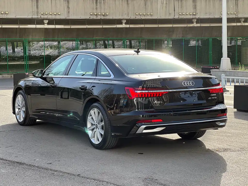 Audi A6L 2024 — фото 4