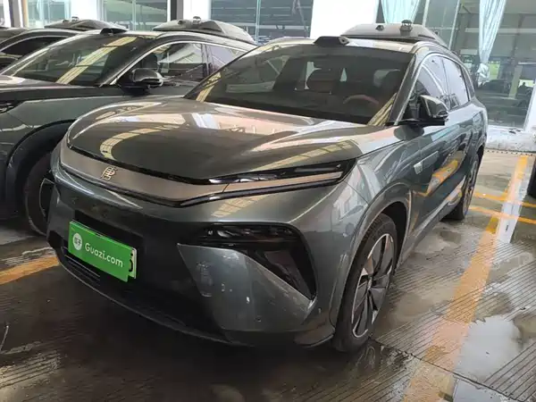 BYD Tang L 2025
