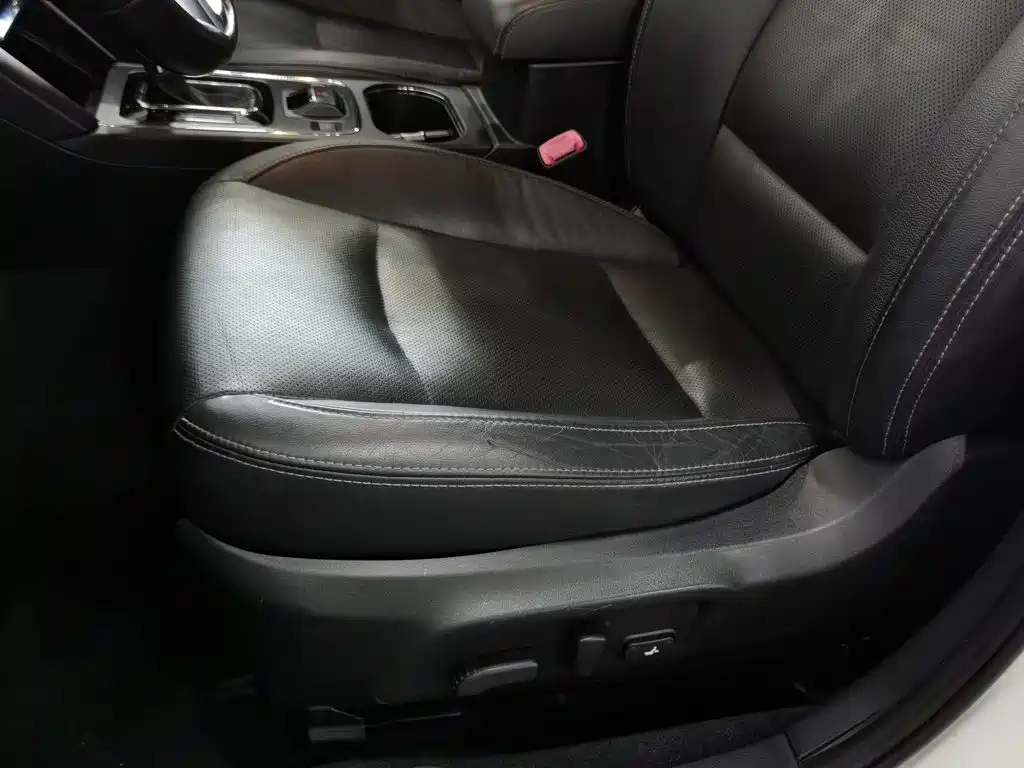 Subaru Outback 2015 — фото 20