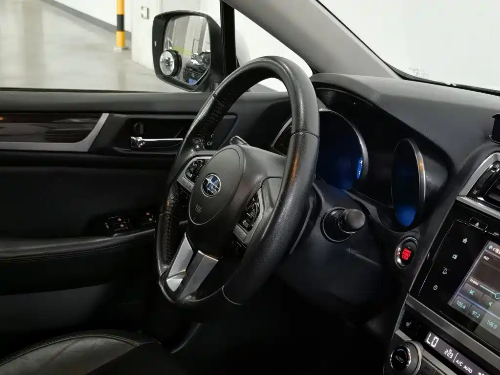 Subaru Outback 2015 — фото 22
