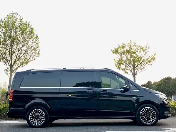 Mercedes-Benz V-Class 2017