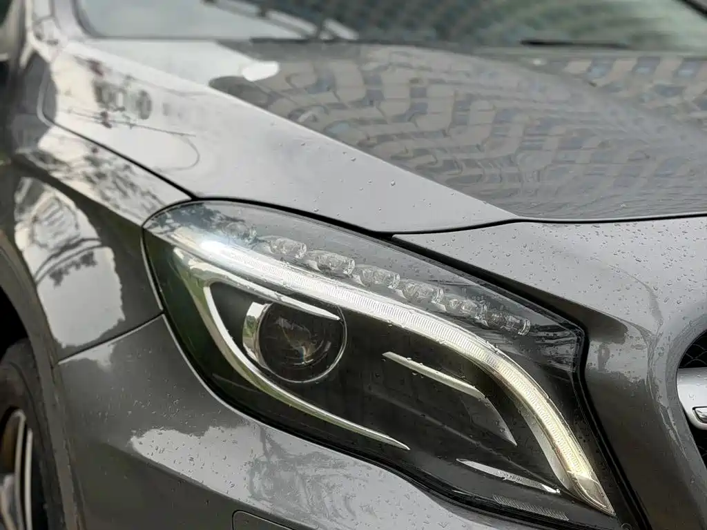 Mercedes-Benz GLA 2016