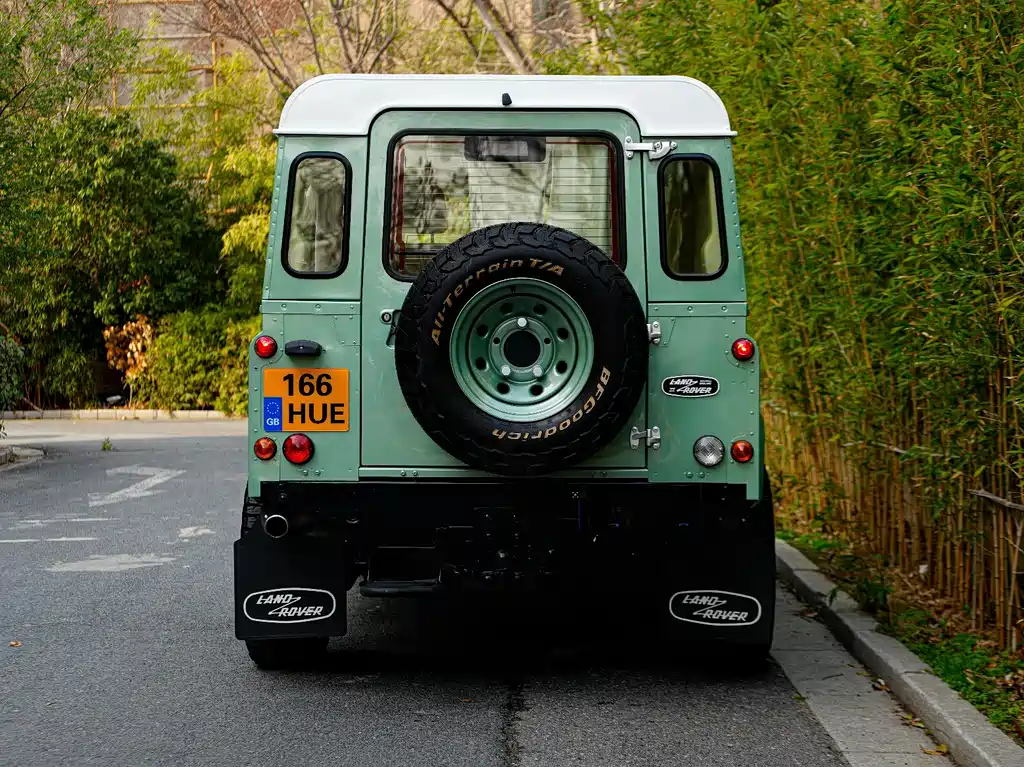 Land Rover Defender 2013 — фото 6