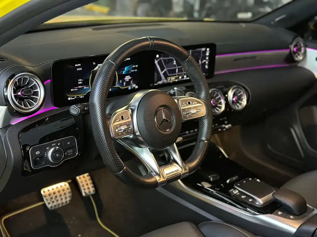 Mercedes-Benz A-Class AMG 2022 — фото 10