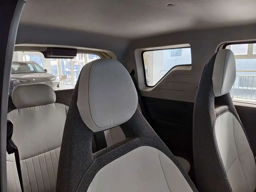 Geely Galaxy Panda 2025 — фото 25