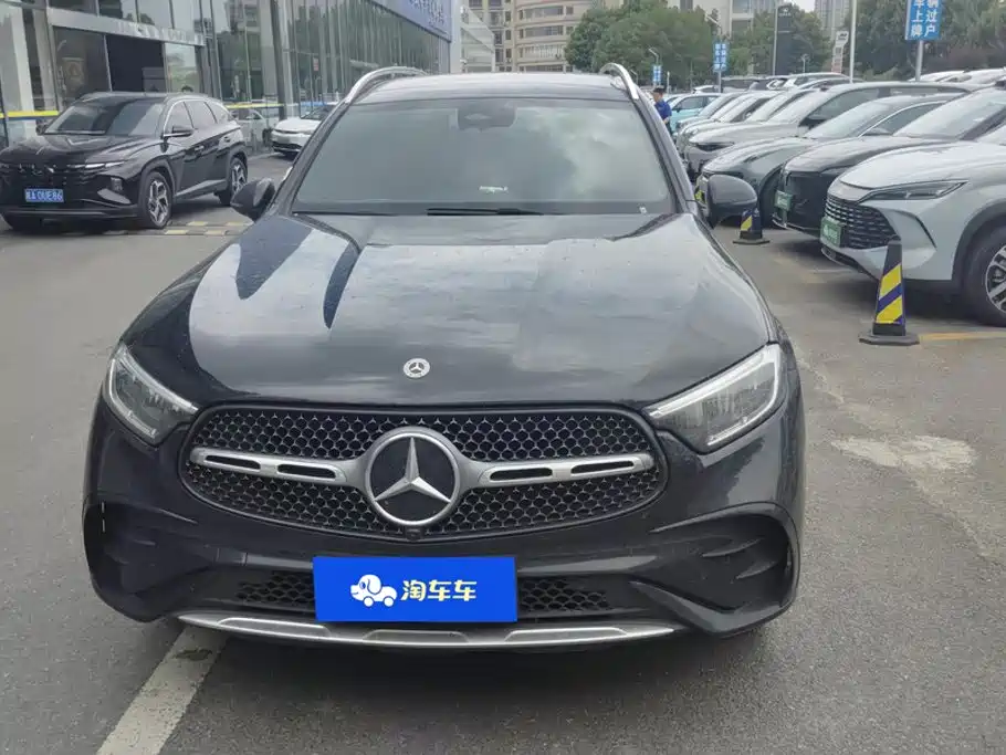 Mercedes-Benz GLC 2025