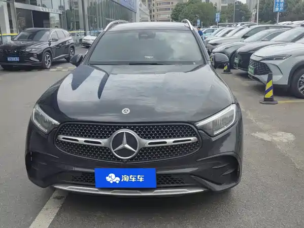 Mercedes-Benz GLC 2025