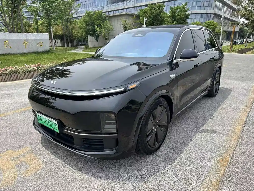 Li Auto Li L8 2025