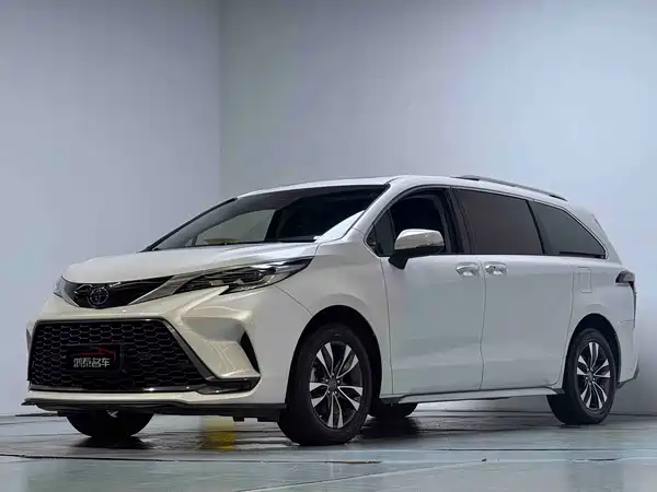 Toyota Granvia 2023