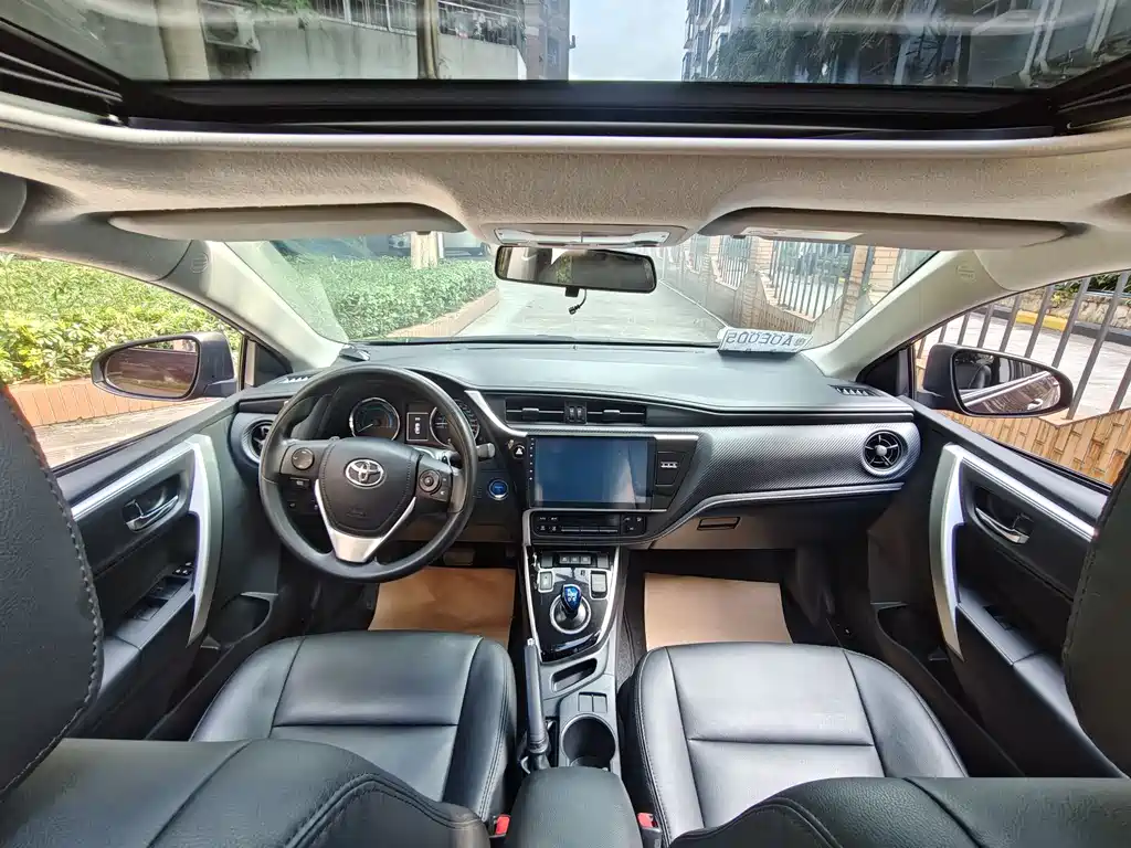 Toyota Levin 2018 — фото 16