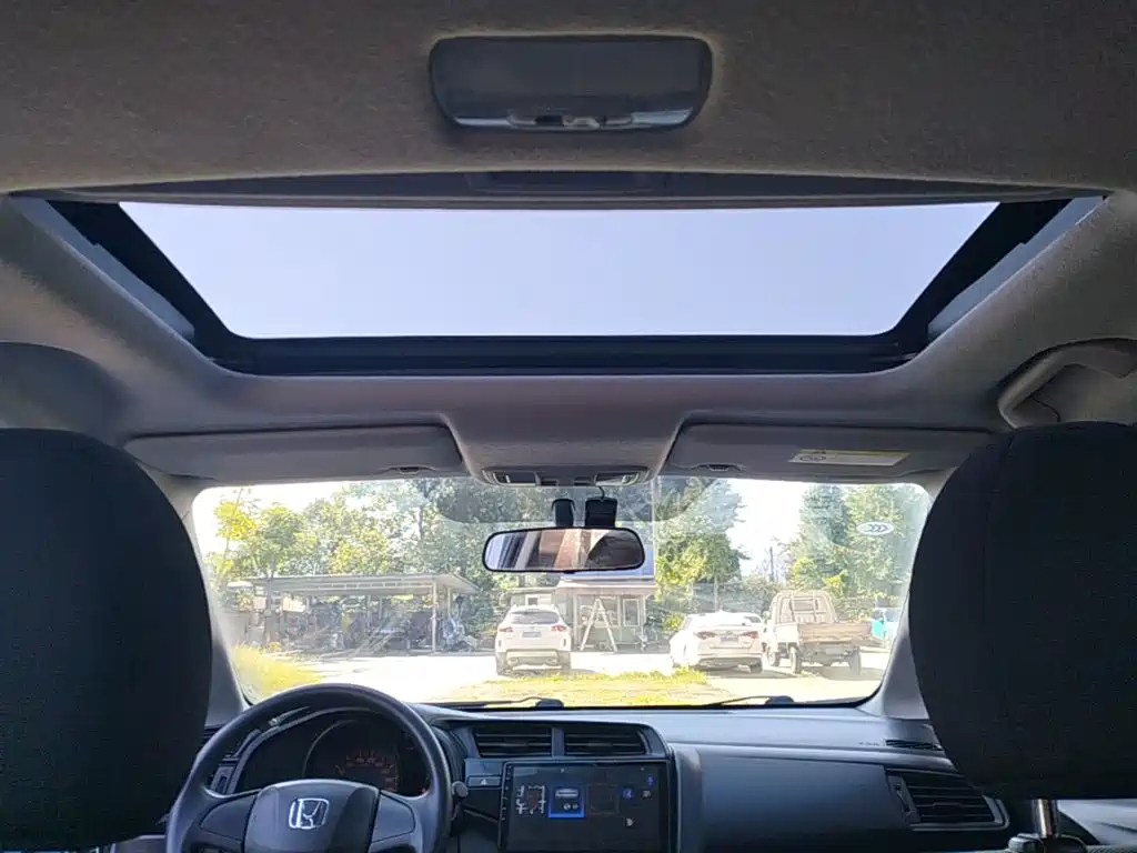 Honda Fit 2018 — фото 18