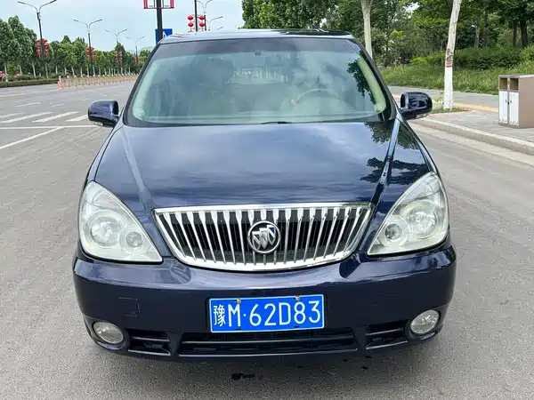 Buick GL8 2011
