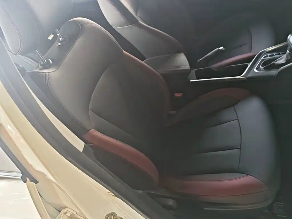 Geely Vision X3 2021 — фото 25