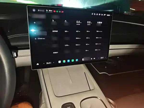 Xiaomi SU7 2025