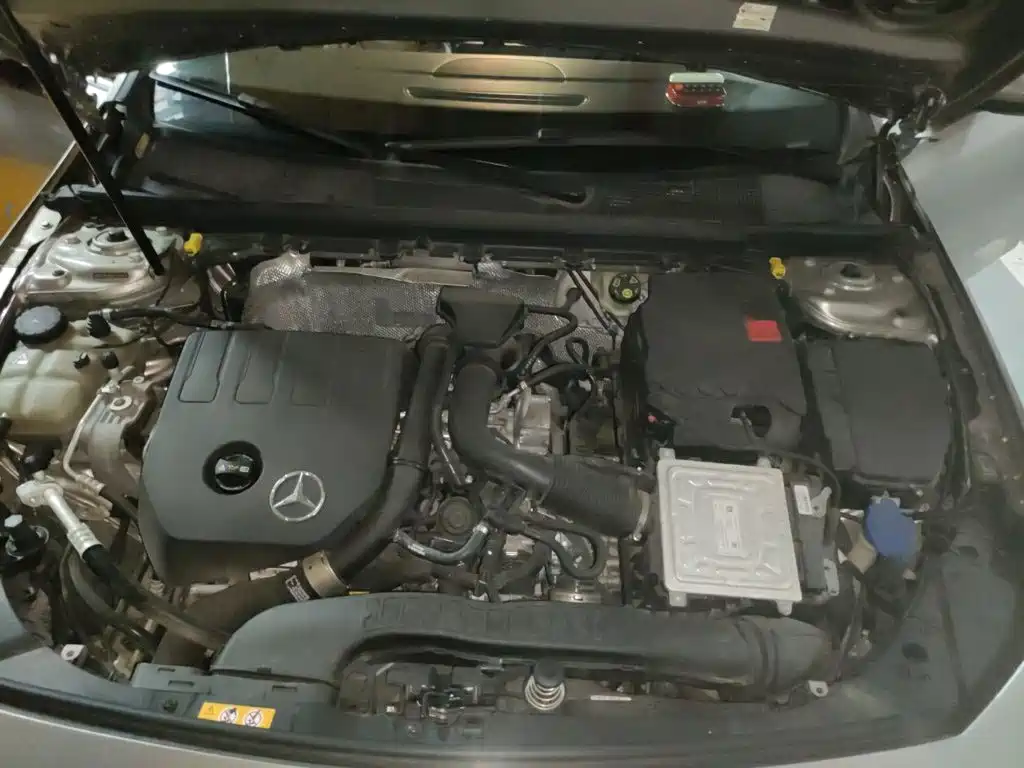 Mercedes-Benz A-Class 2019 — фото 16