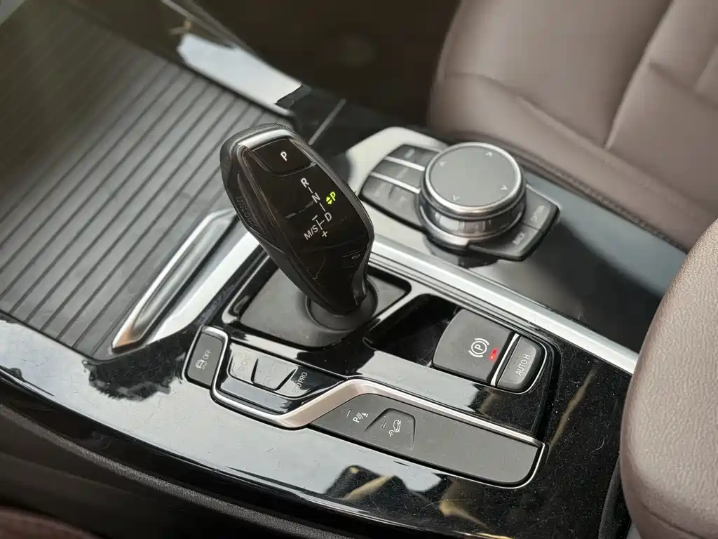 BMW X3 2018 — фото 12
