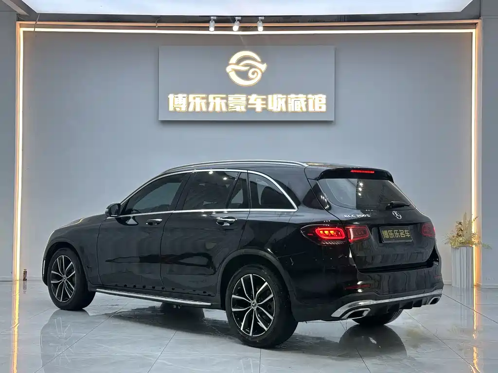 Mercedes-Benz GLC 2020 — фото 14