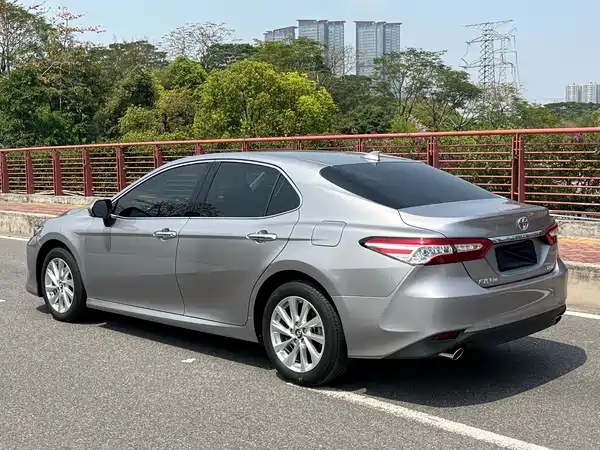Toyota Camry 2019