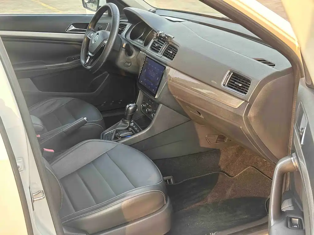 Volkswagen Gran Lavida 2017