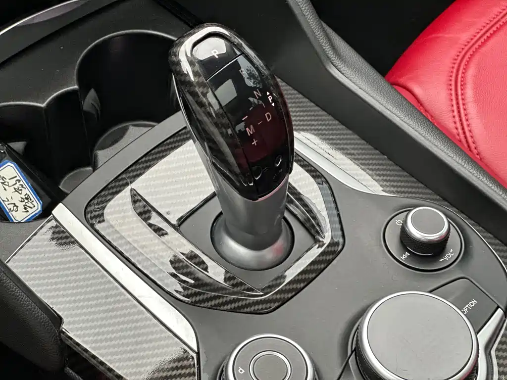Alfa Romeo Giulia Juliet 2019 — фото 15