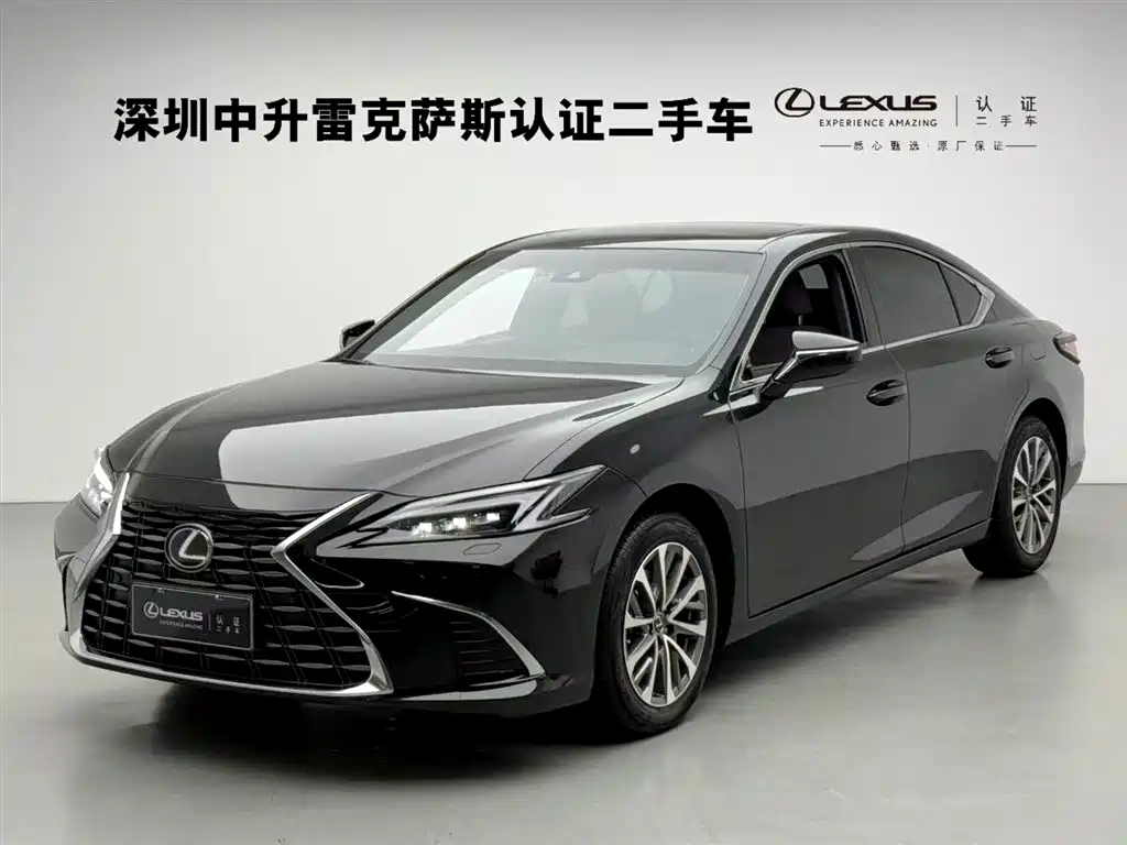 Lexus ES 2025