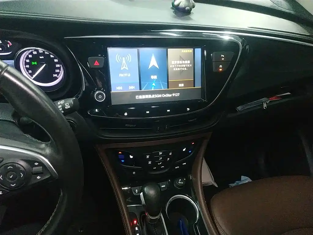 Buick Envision Plus 2020 — фото 9