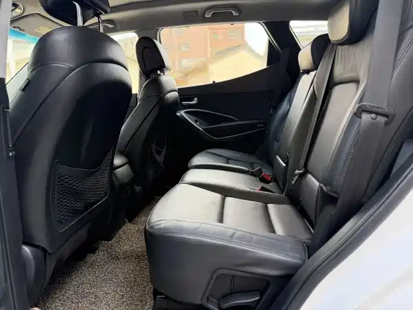 Hyundai Santa Fe 2015