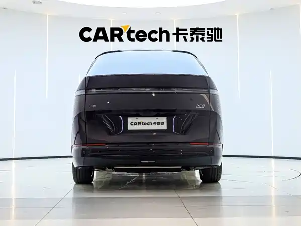 XPeng X9 2025