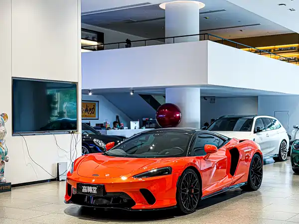 McLaren GT 2023