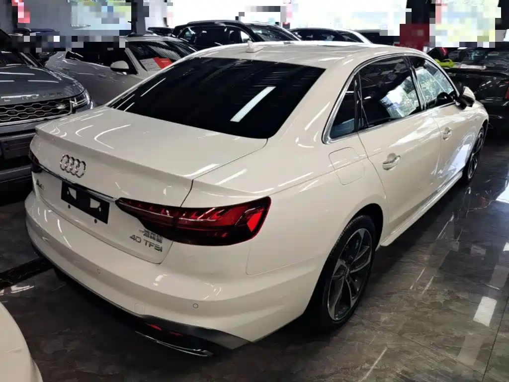 Audi A4L 2020