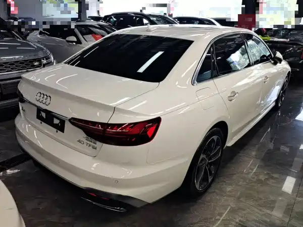 Audi A4L 2020