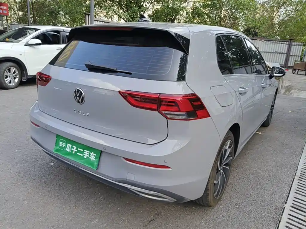 Volkswagen Golf 2022