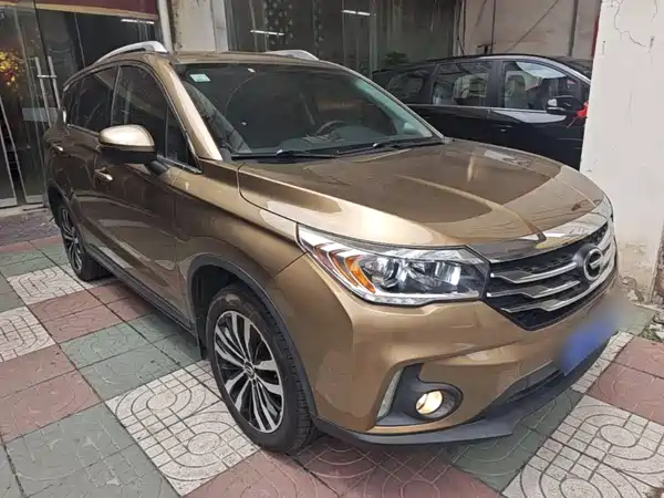 GAC Trumpchi GS4 2015