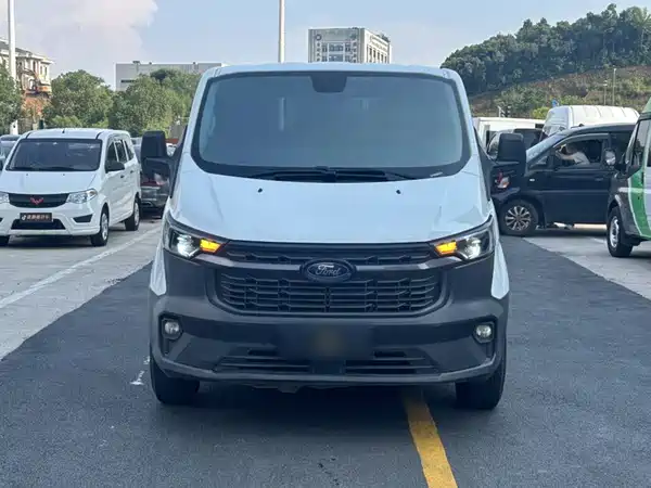 Ford Transit 2024